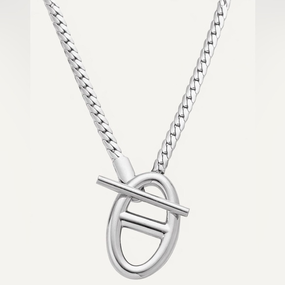 Jewelry - Silver Toggle Necklace